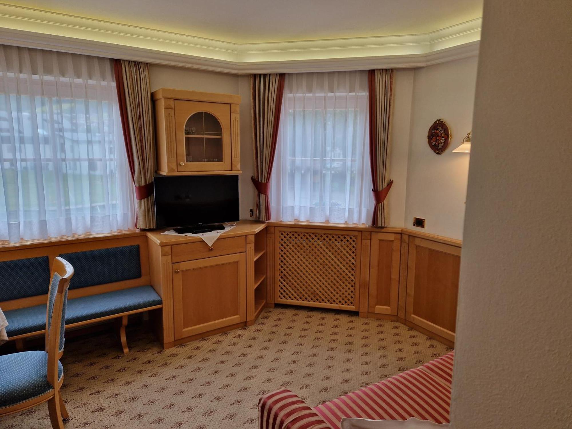 Residence Ciastel Ортизеи Экстерьер фото